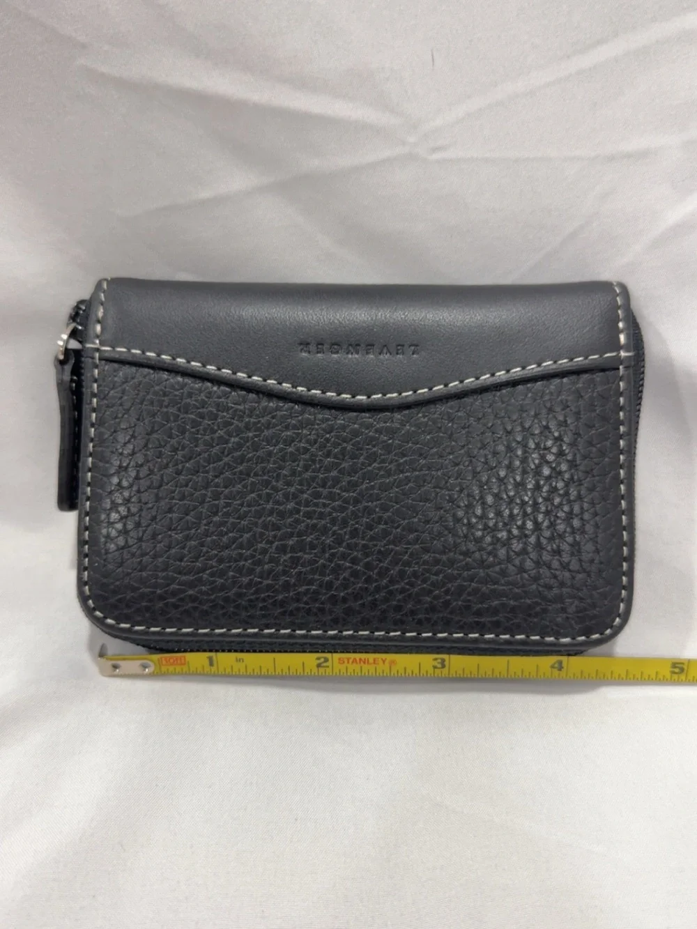 Levenger Bradley Black Pebbled & Smooth Leather Zip Accordion Card Holder